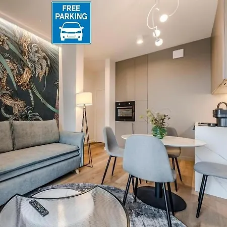 Agat Centrum Apartment *
